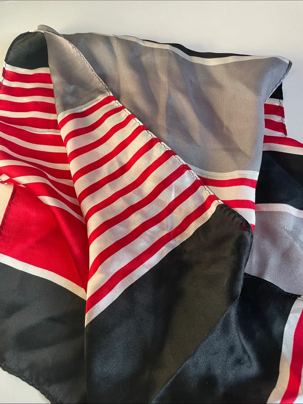 VTG ANNE KLEIN SILK SCARF